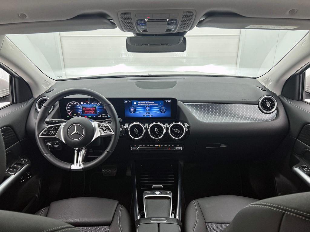 Mercedes-Benz GLA-Klasse 250 e Luxury Line | Distronic | Dod, Automaat, Stof, Gebruikt, https://public.car-pass.be/vhr/4f645b60-21f4-422f-8287-6e8d32b8e66d