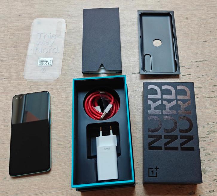 OnePlus Nord 12GB 256GB perfecte staat met doos en lader, Telecommunicatie, Mobiele telefoons | Overige merken, Gebruikt, Zonder abonnement