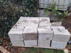 Volle betonblokken., Enlèvement