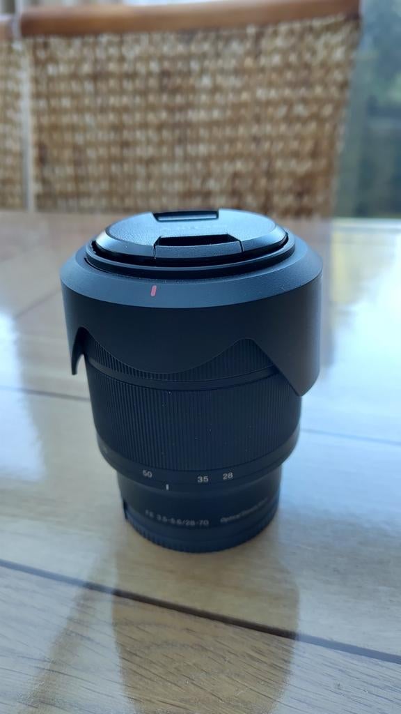 Sony Zoomlens 28-70mm. F/3.5-5.6 OSS, Ophalen