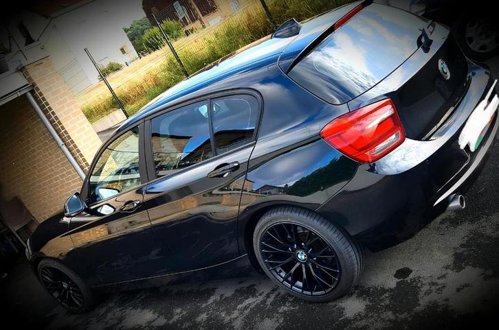 BMW SERIE 1 NOIR - 116D URBAN, Autos, BMW, Particulier, Série 1, ABS, Airbags, Air conditionné, Alarme, Bluetooth, Ordinateur de bord