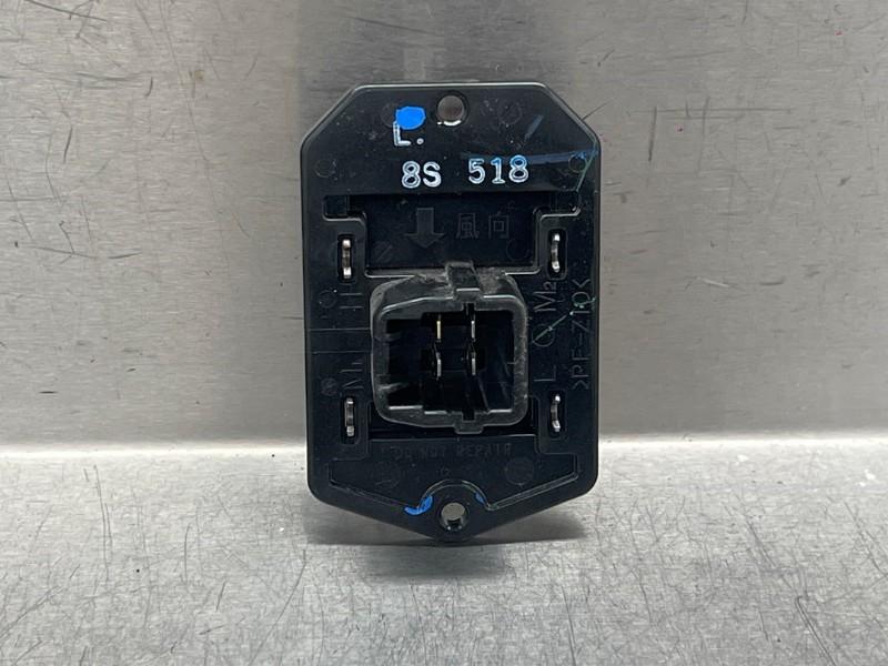 RESISTANCE CHAUFFE Mitsubishi Space Star (A0) (|8S518|), Utilisé, Mitsubishi