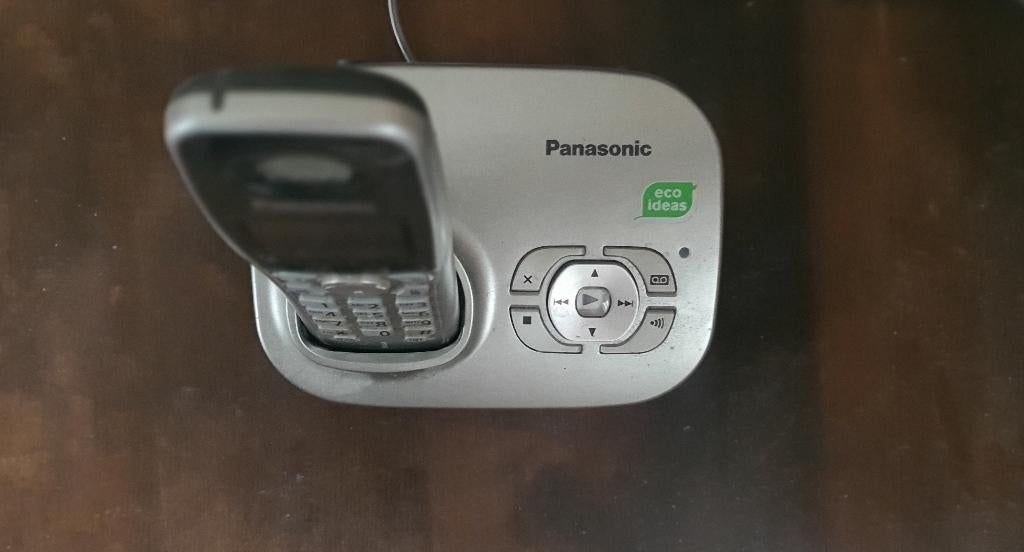 Panasonic draadloze telefoon in houder, Ophalen of Verzenden, Gebruikt, 1 handset