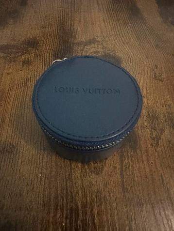 Louis Vuitton Horizon airpods