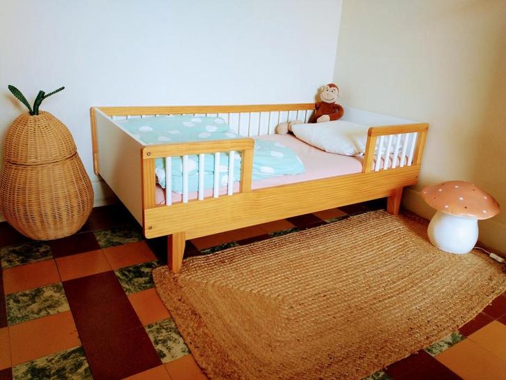 Peuterbed, in perfecte staat, Kinderen en Baby's, Kinderkamer | Bedden, Zo goed als nieuw, 140 tot 160 cm, 70 tot 85 cm, Ophalen