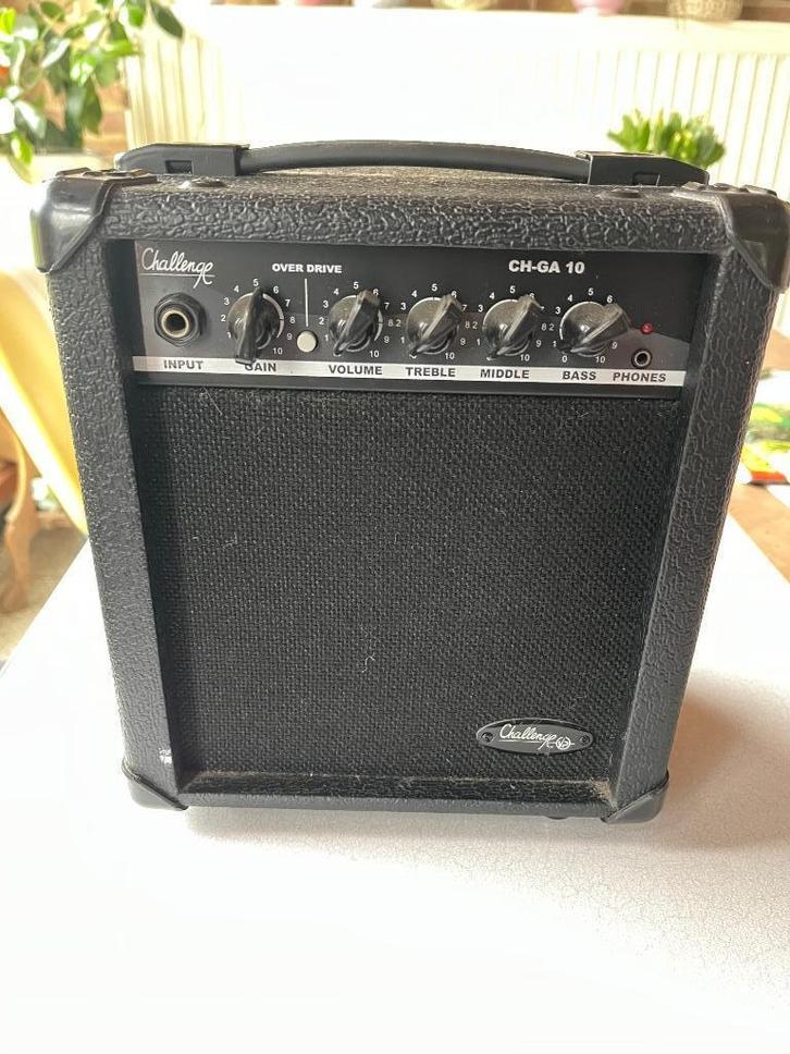 versterker 10W, Muziek en Instrumenten, Versterkers | Bas en Gitaar, Zo goed als nieuw, Gitaar, Minder dan 50 watt, Ophalen of Verzenden