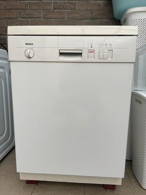Vaatwasmachines, Elektronische apparatuur, Vaatwasmachines, Zo goed als nieuw, Vrijstaand, 85 tot 90 cm, 45 tot 60 cm, 22 liter of meer