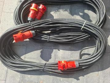 Verlengkabels CEE 16A(5g2.5)en 32 Amp ( 5g6mm) diverse leng beschikbaar voor biedingen