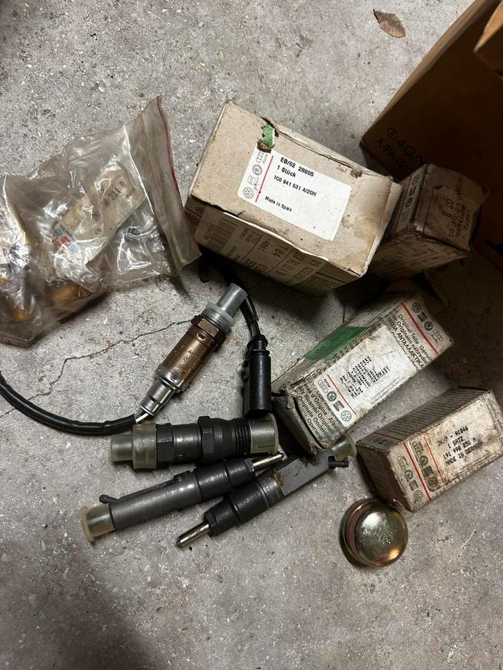 Lot de pieces vw audi golf etc valeur 850 euros, Autos : Pièces & Accessoires, Systèmes à carburant, Audi, Enlèvement ou Envoi