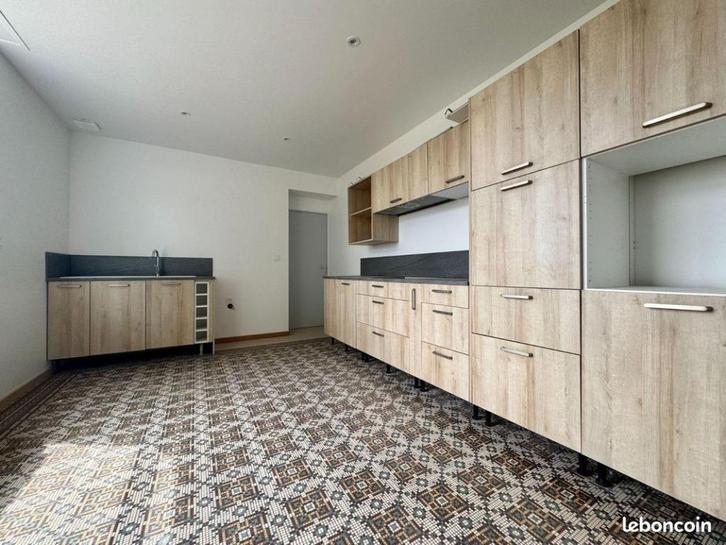 Boerderij, Immo, Huizen en Appartementen te koop, Provincie West-Vlaanderen, 1500 m² of meer, Woning met bedrijfsruimte, C