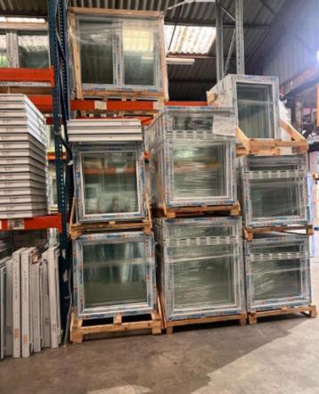 Chassis et porte à vendre beschikbaar voor biedingen