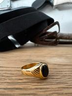 Ring 18 Karaat Geel Goud, Saffier, Handtassen en Accessoires, Ringen, Ophalen of Verzenden, Zo goed als nieuw