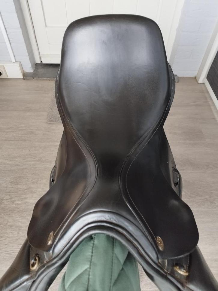 Lederen springzadel JC, Dieren en Toebehoren, Paarden en Pony's | Zadels, Gebruikt, Springen, Ophalen