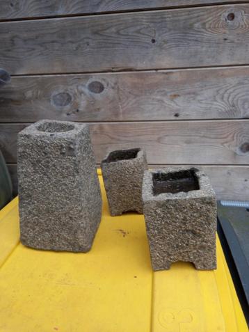 Kandelaars beton beschikbaar voor biedingen