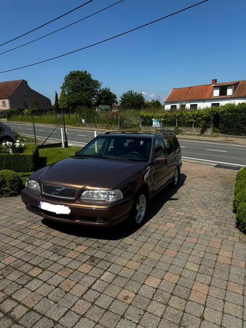 Volvo V70 1999 propre, Autos, Volvo, Particulier, V70, ABS, Airbags, Air conditionné, Alarme, Ordinateur de bord, Verrouillage central