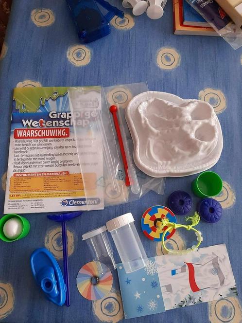 Grappige wetenschap - wetenschapsdoos, Kinderen en Baby's, Speelgoed | Educatief en Creatief, Zo goed als nieuw, Ontdekken, Ophalen