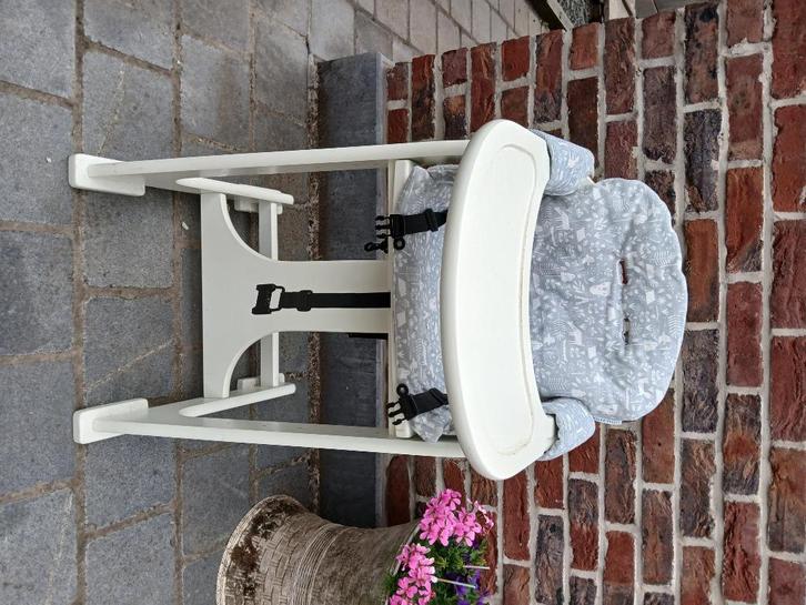 Witte meegroeistoel van Tiamo - Wood Collection, Kinderen en Baby's, Kinderstoelen, Gebruikt, Meegroeistoel, Afneembaar eetblad