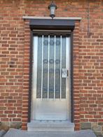 7 kozijnen en 2 aluminium deuren met dubbele beglazing, Doe-het-zelf en Bouw, Raamkozijnen en Schuifdeuren, Ophalen, Zo goed als nieuw