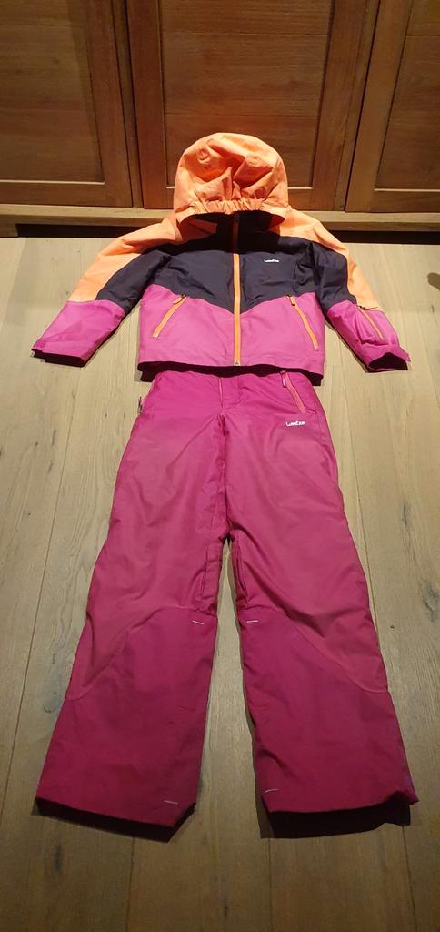 Tenue de ski complète pour enfants 8-10 ans 2 pièces Wedze r, Sports & Fitness, Ski & Ski de fond, Vêtements, Autres marques, Enlèvement