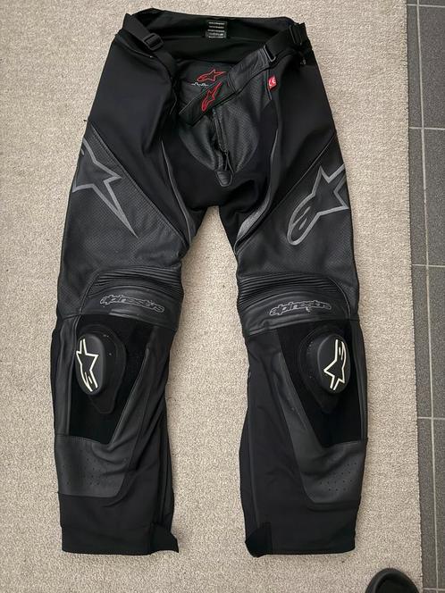 Lederen broek alpinestars geperforeerd maat 60, Motoren, Kleding | Motorkleding, Ophalen of Verzenden