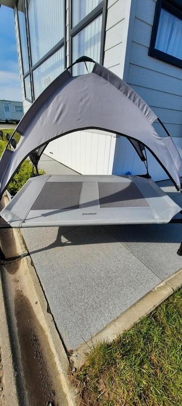 Beschut zomerligbed voor hond, Caravans en Kamperen, Ophalen, Zo goed als nieuw