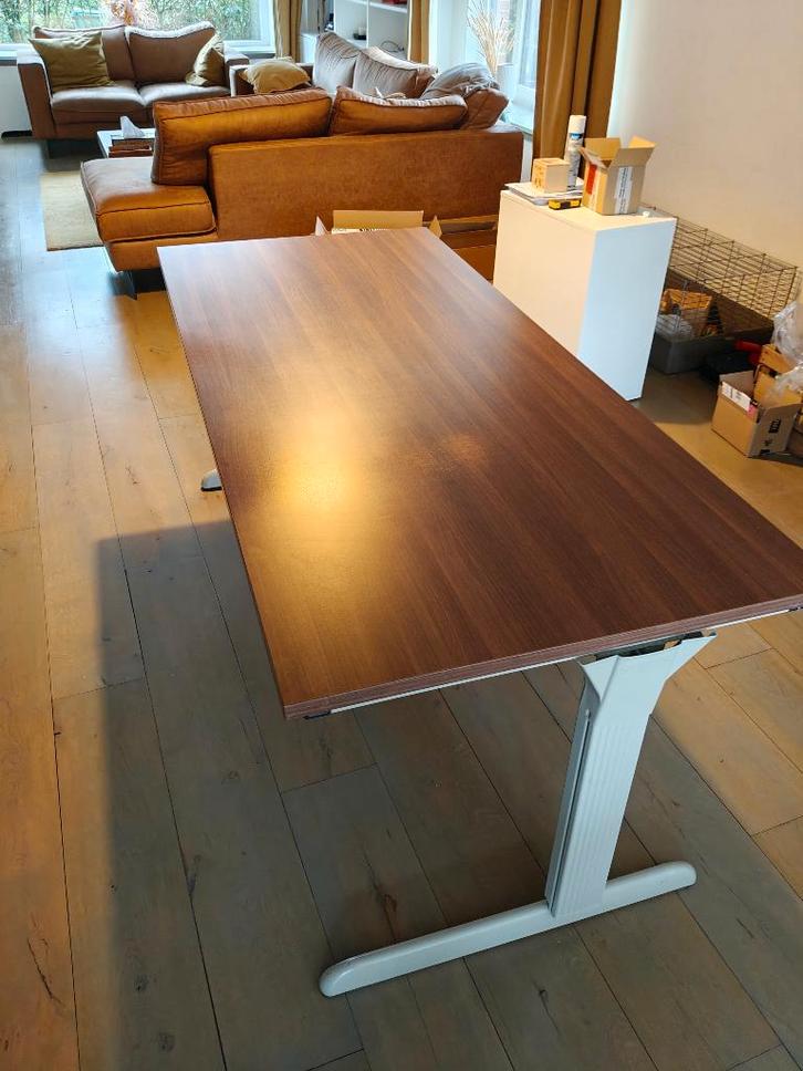 Bureau 180x80cm, Huis en Inrichting, Bureaus, Zo goed als nieuw, Bureau, In hoogte verstelbaar, Ophalen