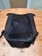 fiestas merk A.GU zwarte, Enlèvement