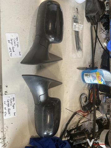 Opel Tigra Cabrio 1.8  2005 Buitenspiegel rechts of links beschikbaar voor biedingen