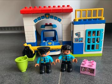 Lego Duplo politie kazerne 10902 compleet beschikbaar voor biedingen