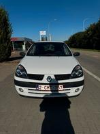 Renault clio 2003, Auto's, Renault, Voorwielaandrijving, Leder en Stof, Wit, 5 deurs