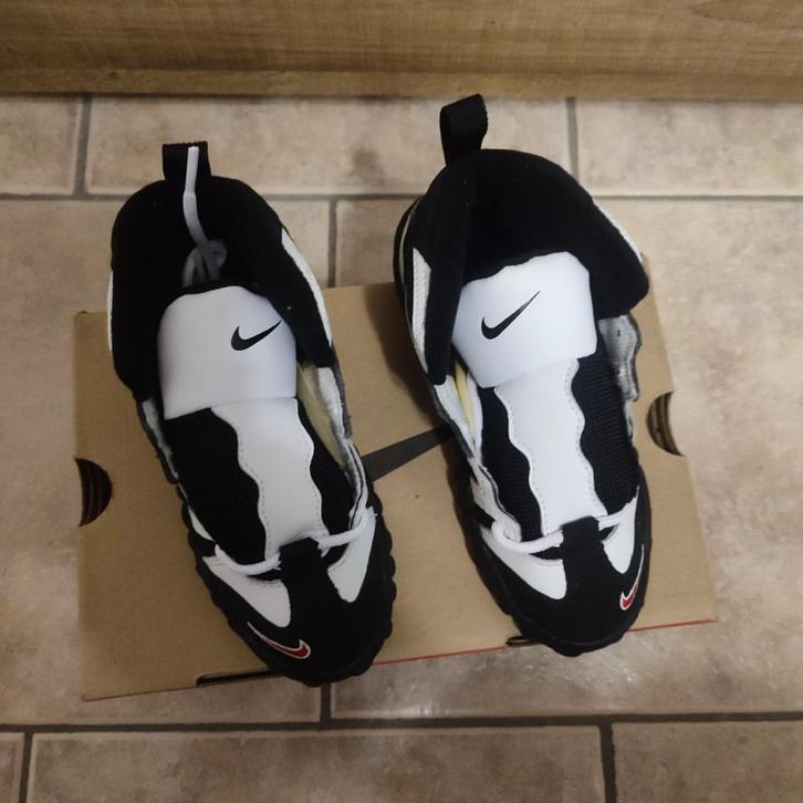 Kinderschoenen Nike, Kinderen en Baby's, Kinderkleding | Schoenen en Sokken, Nieuw, Sportschoenen, Jongen of Meisje, Ophalen of Verzenden