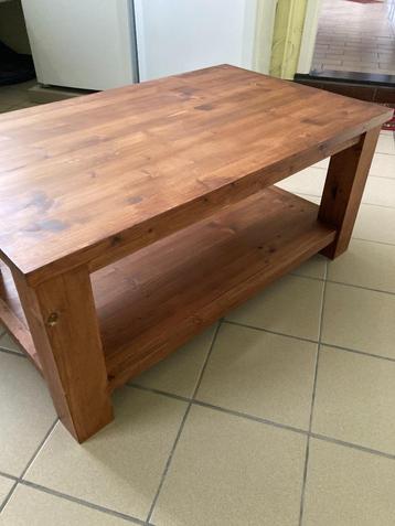 massief houten salontafel/verhuis beschikbaar voor biedingen