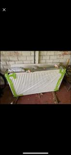 Radiator/verwarming Desco Uni 8 33-H700-L1200 3692W, Doe-het-zelf en Bouw, Ophalen, 30 tot 80 cm, Radiator, Nieuw