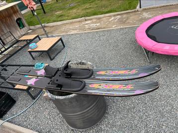 Waterski van merk exell beschikbaar voor biedingen