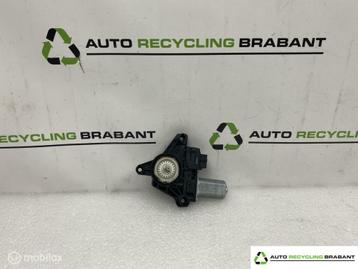 Raammotor Rechts Achter Mercedes C Klasse W205  A2139060602 beschikbaar voor biedingen