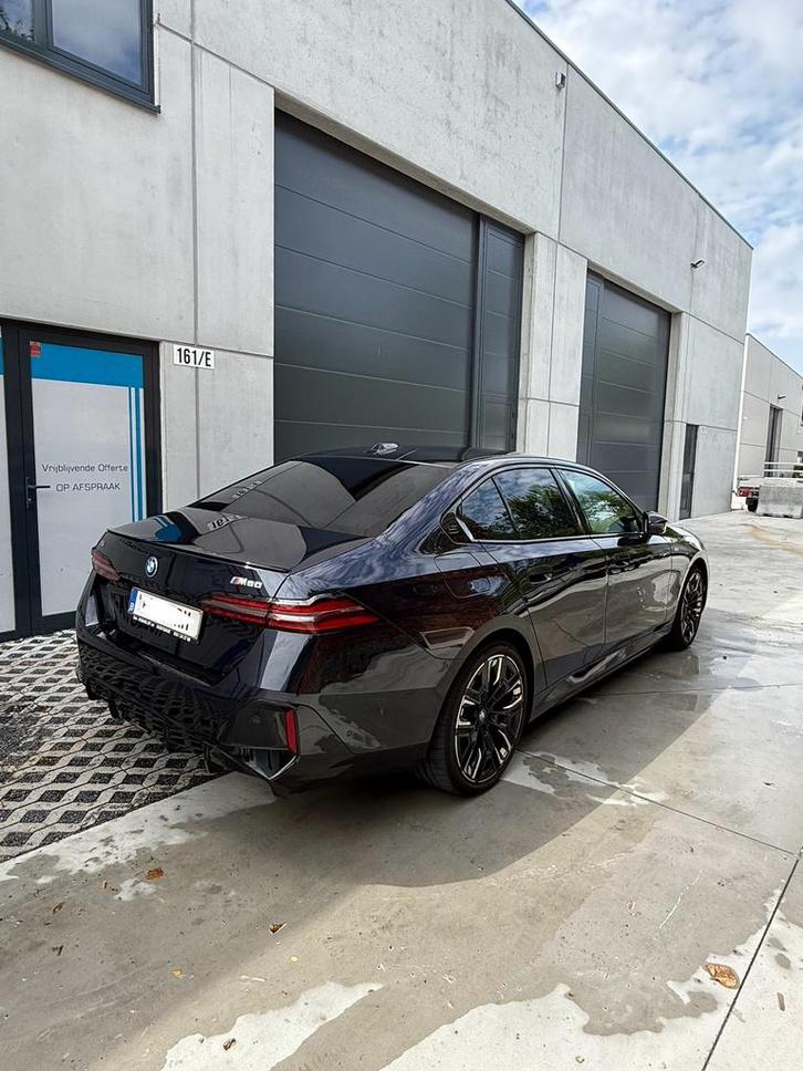 Bmw i5 M60 - BTW WAGEN, Auto's, BMW, Particulier, i5, 360° camera, 4x4, ABS, Achteruitrijcamera, Adaptieve lichten, Adaptive Cruise Control