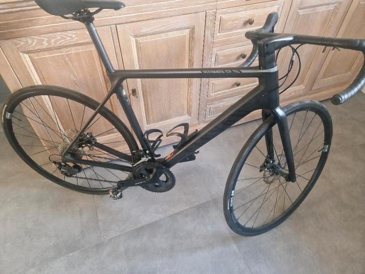 canyon ultimate cf sl disch 7.0, Vélos & Vélomoteurs, Vélos | Vélos de course, Neuf, Hommes, Autres marques, Carbone, Enlèvement