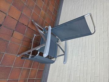 Buiten stoelen  beschikbaar voor biedingen