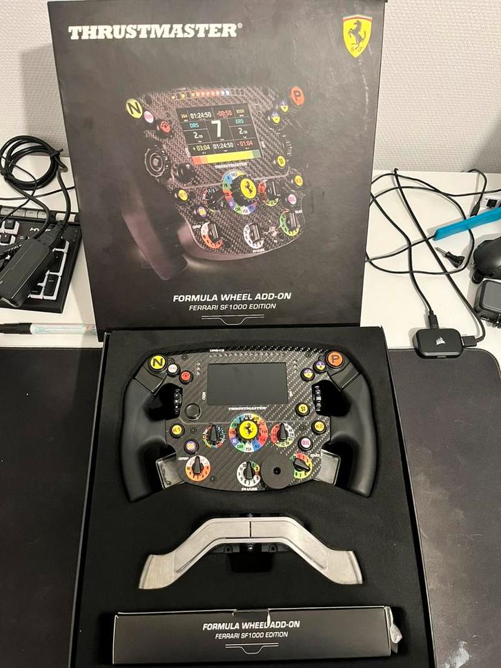 Volant SF1000 et 488 GT3 thrustmaster, Games en Spelcomputers, Spelcomputers | Overige Accessoires, Ophalen of Verzenden