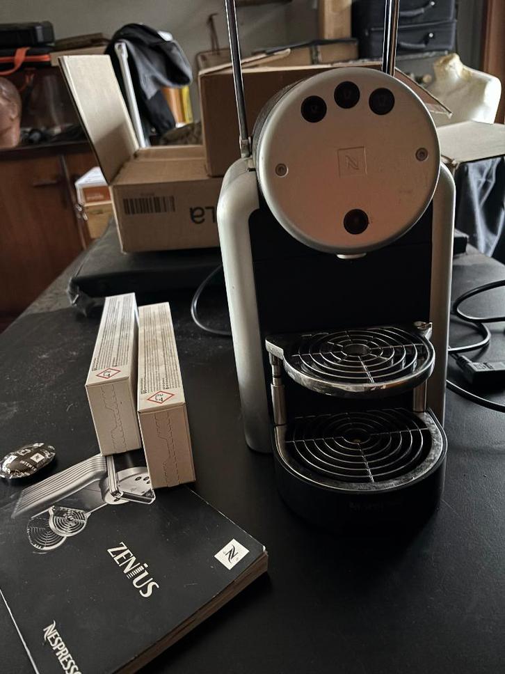 nespresso zenius, Electroménager, Cafetières, Comme neuf, Enlèvement ou Envoi