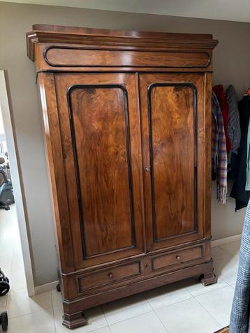 Belle armoire en bois acajou, Enlèvement