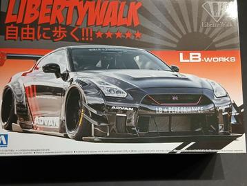 Aoshima (05592): Nissan R35 GT-R om 1:24 beschikbaar voor biedingen