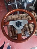 Volant momo en bois, Enlèvement, Utilisé