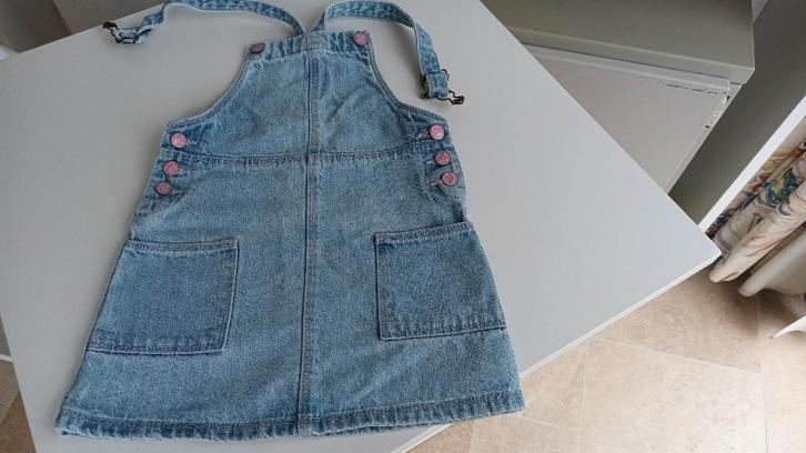 tablier - jeans - Taille 110, Enfants & Bébés, Vêtements enfant | Taille 110, Comme neuf, Fille, Robe ou Jupe, Enlèvement ou Envoi