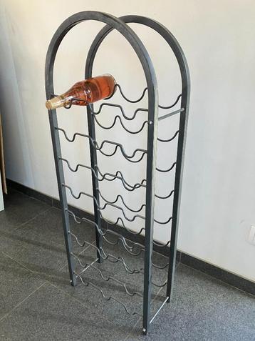 wijnrek beschikbaar voor biedingen