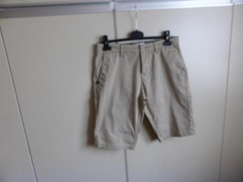 Broek. Bermuda. Short Tom Tailor. Maat 30 of 176. Beige., Kinderen en Baby's, Kinderkleding | Maat 176, Zo goed als nieuw, Jongen