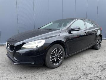 Volvo V40 D2 Momentum CC/LED/PDC/SOUND/NAVI/16" disponible aux enchères