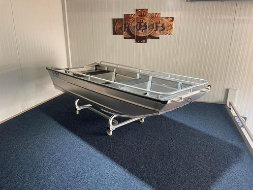 Nouveau bateau en aluminium Qwest F301 disponible en stock, Sports nautiques & Bateaux, Bateaux à fond plat, Aluminium, Enlèvement ou Envoi