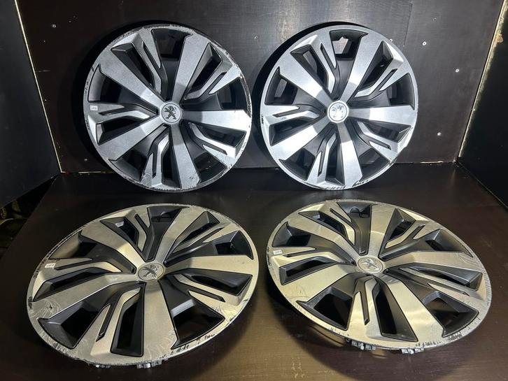 4 originele Peugeot 207,208,307,308 partner 16" wieldoppen, Auto diversen, Wieldoppen, Gebruikt, Ophalen of Verzenden