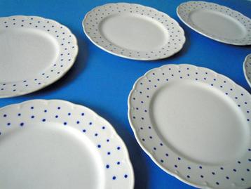 6 Borden met bolletjes van Boch beschikbaar voor biedingen